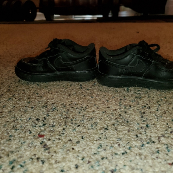 Nike Youth size 8 Black Air Force One - Picture 4 of 8